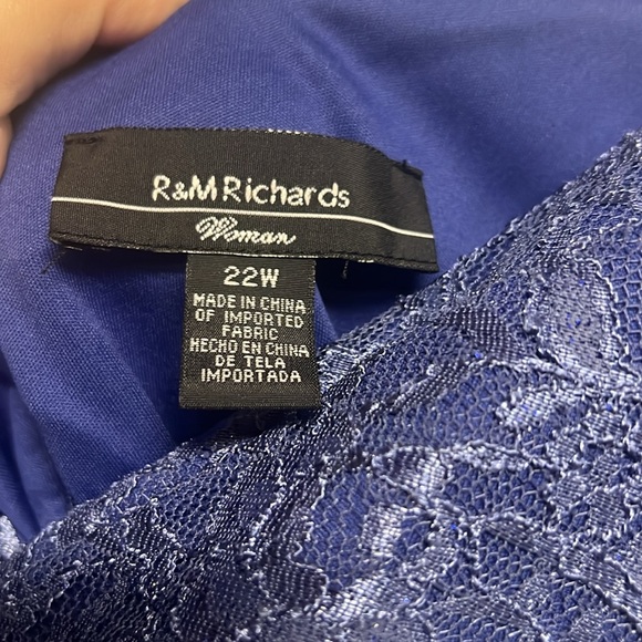 New with tags R & M Richards periwinkle dress - Picture 3 of 8